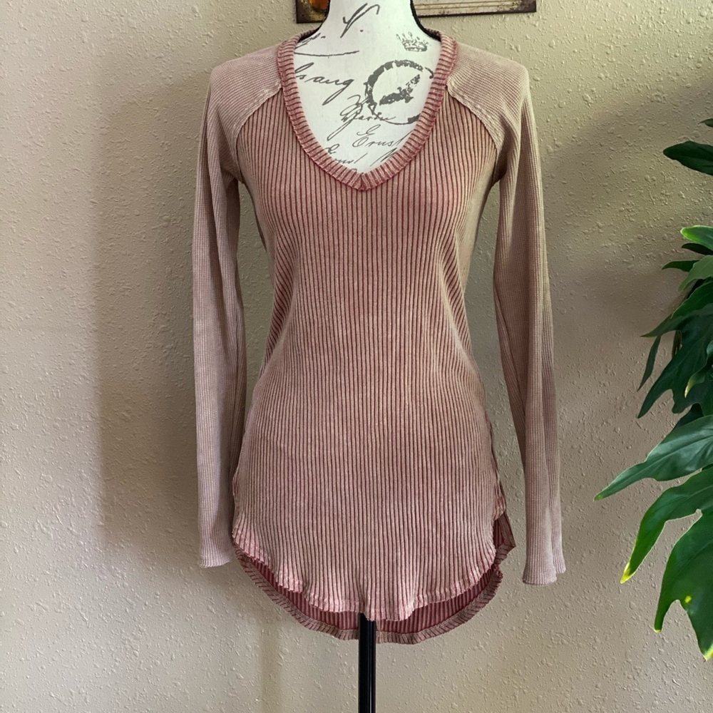 Gilded Intent Washed out brick red sweater blouse